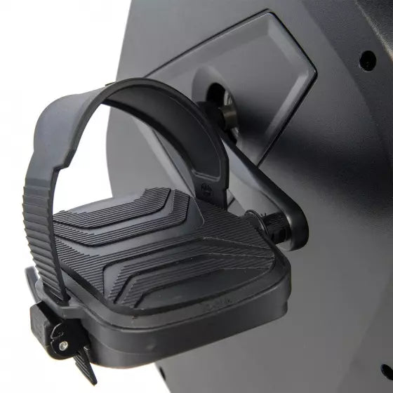 Spirit Fitness CR800 ENT Commercial Recumbent Bike Spirit Bike; Commercial cr800ent_2020_feature_02_1_80qwblgsota60yde_jpg_7685d347-537c-4874-88ba-13e666beab28